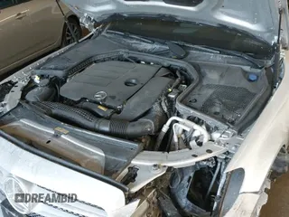 ✅ 2021 Mercedes-Benz C 300 • VIN: W1KWF8EB6MR646927 • Lot: 41645450. Wystawiony na IAAI z przebiegiem 53 464 mil. Bezpłatny archiwum sprzedaży aukcyjnych z USA i szczegółowy raport historii pojazdu na DreamBid. Zdjęcie 19.