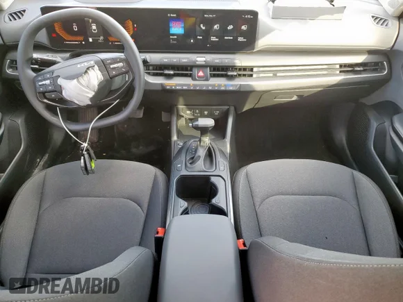 ✅ 2025 Kia K4 LXS • VIN: 3KPFT4DE8SE014544 • Lot: 93382735. Listed on Copart with 7,861 mi. Free auction sales archive from the USA and detailed vehicle history report at DreamBid. Image 8.