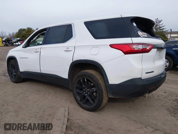 ✅ 2021 Chevrolet Traverse LS • VIN: 1GNERFKW8MJ100516 • Lot: 44643902. Wystawiony na IAAI z przebiegiem 59 275 mil. Bezpłatny archiwum sprzedaży aukcyjnych z USA i szczegółowy raport historii pojazdu na DreamBid. Zdjęcie 3.
