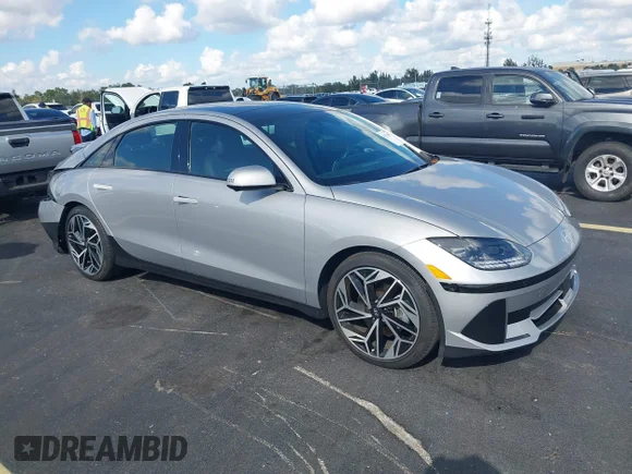 ✅ 2024 Hyundai Ioniq 6 Limited • VIN: KMHM54AC5RA064248 • Лот: 43795689. Опубликован ранее на IAAI с пробегом 7 192 миль. Бесплатный доступ к архиву аукционных продаж из США и подробный отчёт об истории автомобиля на DreamBid. Изображение 1.