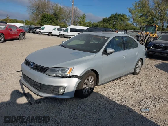 ✅ 2013 Volkswagen Jetta • VIN: 3VW4T7AJ7DM302586 • Lot: 43448317. Listed on IAAI with 186,200 mi. Free auction sales archive from the USA and detailed vehicle history report at DreamBid. Image 2.