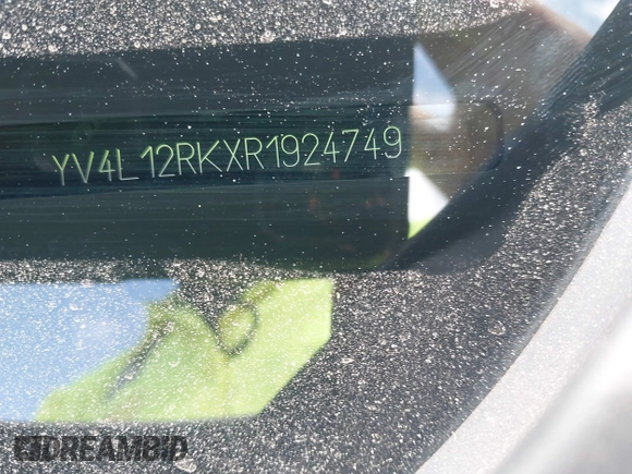✅ 2024 Volvo XC60 Core Dark Theme • VIN: YV4L12RKXR1924749 • Lot: 44018522. Wystawiony na IAAI z przebiegiem 8 577 mil. Bezpłatny archiwum sprzedaży aukcyjnych z USA i szczegółowy raport historii pojazdu na DreamBid. Zdjęcie 9.