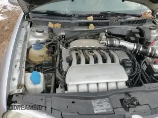 ✅ 2003 Volkswagen Golf GTI • VIN: 9BWDH61J134033144 • Лот: 85035234. Опубликован ранее на Copart с пробегом 117 739 миль. Бесплатный доступ к архиву аукционных продаж из США и подробный отчёт об истории автомобиля на DreamBid. Изображение 13.