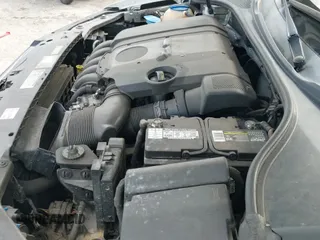 ✅ 2014 Volkswagen Passat Wolfsburg Edition • VIN: 1VWAH7A34EC015859 • Lot: 41769478. Wystawiony na IAAI z przebiegiem 166 346 mil. Bezpłatny archiwum sprzedaży aukcyjnych z USA i szczegółowy raport historii pojazdu na DreamBid. Zdjęcie 12.