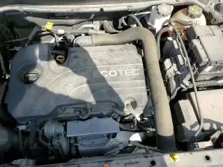 ✅ 2020 Chevrolet Equinox LS • VIN: 2GNAXHEV2L6271504 • Lot: 90074995. Listed on Copart with 81,654 mi. Free auction sales archive from the USA and detailed vehicle history report at DreamBid. Image 14.