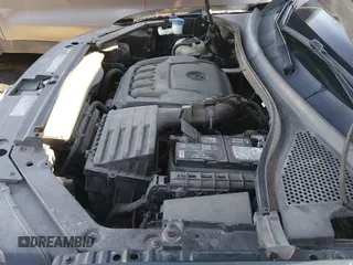 ✅ 2019 Volkswagen Tiguan SE • VIN: 3VV2B7AX8KM196441 • Lot: 43528527. Listed on IAAI with 152,899 mi. Free auction sales archive from the USA and detailed vehicle history report at DreamBid. Image 19.