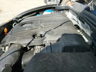 ✅ 2013 Volkswagen Beetle 2.5L • VIN: 3VW5P7AT5DM800733 • Лот: 43569934. Опубликован ранее на IAAI с пробегом 101 836 миль. Бесплатный доступ к архиву аукционных продаж из США и подробный отчёт об истории автомобиля на DreamBid. Изображение 19.