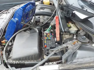 ✅ 2005 Volvo V70 • VIN: YV1SW592952480926 • Lot: 42080283. Listed on IAAI with 209,268 mi. Free auction sales archive from the USA and detailed vehicle history report at DreamBid. Image 19.