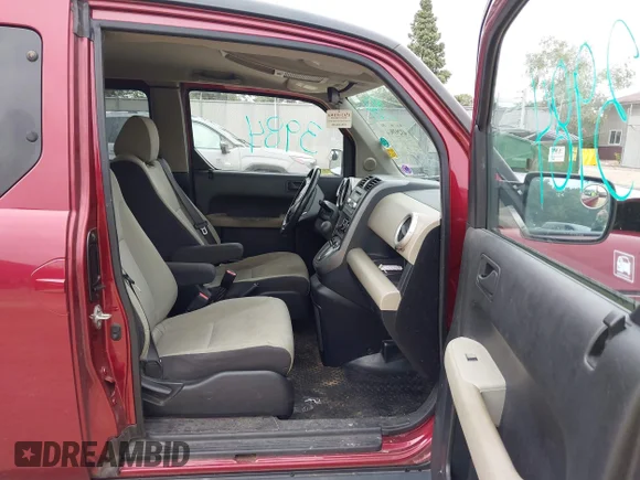 ✅ 2008 Honda Element EX • VIN: 5J6YH28788L006318 • Лот: 43293984. Опубліковано раніше на IAAI з пробігом 193 231 миль. Безкоштовний доступ до архіву аукціонних продажів зі США та докладний звіт про історію автомобіля на DreamBid. Зображення 5.