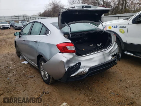 ✅ 2017 Chevrolet Cruze LT • VIN: 1G1BE5SM6H7251284 • Лот: 70226052. Опубликован ранее на Copart с пробегом 97 328 миль. Бесплатный доступ к архиву аукционных продаж из США и подробный отчёт об истории автомобиля на DreamBid. Изображение 2.