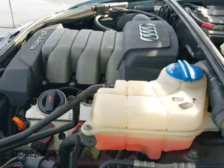 ✅ 2006 Audi A4 • VIN: WAUDH98EX6A131208 • Lot: 41207598. Wystawiony na IAAI z przebiegiem 181 811 mil. Bezpłatny archiwum sprzedaży aukcyjnych z USA i szczegółowy raport historii pojazdu na DreamBid. Zdjęcie 18.