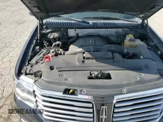 ✅ 2017 Lincoln Navigator Select • VIN: 5LMJJ3JT2HEL04577 • Lot: 61502645. Wystawiony na Copart z przebiegiem 42 982 mil. Bezpłatny archiwum sprzedaży aukcyjnych z USA i szczegółowy raport historii pojazdu na DreamBid. Zdjęcie 16.