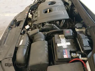 2019 Hyundai Veloster Premium z VIN KMHTG6AF7KU019571, wystawiony jako IAAI lot #41478431 z przebiegiem 107 197 mil mil oraz . Historia ofert i sprzedaży dostępna na DreamBid. Obrazek 20.