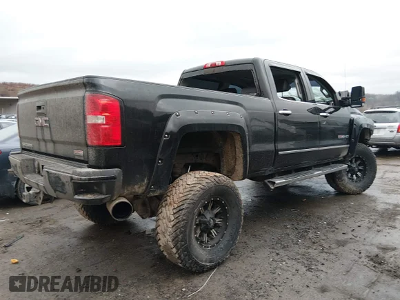 ✅ 2016 GMC Sierra 2500HD SLT • VIN: 1GT12TE81GF115017 • Lot: 44126328. Wystawiony na IAAI z przebiegiem 51 696 mil. Bezpłatny archiwum sprzedaży aukcyjnych z USA i szczegółowy raport historii pojazdu na DreamBid. Zdjęcie 4.