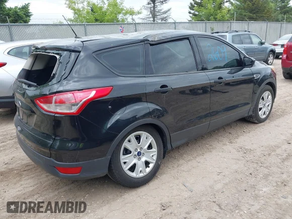 ✅ 2015 Ford Escape S • VIN: 1FMCU0F71FUA38274 • Lot: 45162609. Wystawiony na IAAI z przebiegiem 194 999 mil. Bezpłatny archiwum sprzedaży aukcyjnych z USA i szczegółowy raport historii pojazdu na DreamBid. Zdjęcie 4.