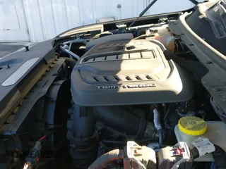 ✅ 2024 Jeep Grand Wagoneer Series II • VIN: 1C4SJSFP3RS149932 • Лот: 43659211. Опубликован ранее на IAAI с пробегом 48 773 миль. Бесплатный доступ к архиву аукционных продаж из США и подробный отчёт об истории автомобиля на DreamBid. Изображение 20.