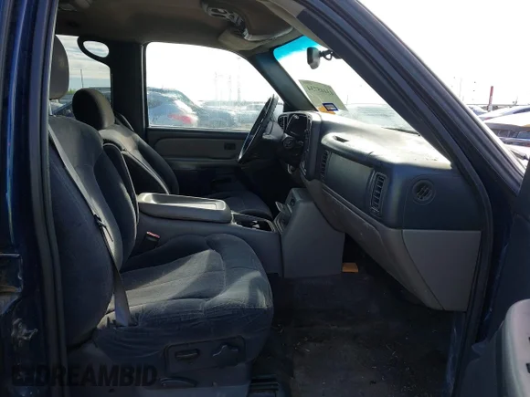 ✅ 2000 Chevrolet Suburban LS • VIN: 3GNEC16T8YG135679 • Lot: 43445734. Listed on IAAI with 275,949 mi. Free auction sales archive from the USA and detailed vehicle history report at DreamBid. Image 5.
