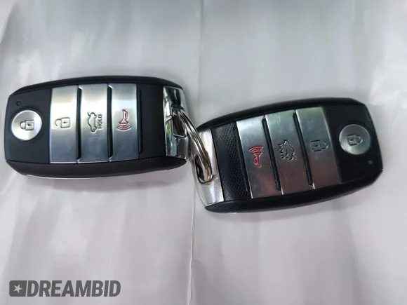 ✅ 2019 Kia Optima LX • VIN: 5XXGT4L30KG286226 • Lot: 45226690. Wystawiony na IAAI z przebiegiem 155 493 mil. Bezpłatny archiwum sprzedaży aukcyjnych z USA i szczegółowy raport historii pojazdu na DreamBid. Zdjęcie 11.