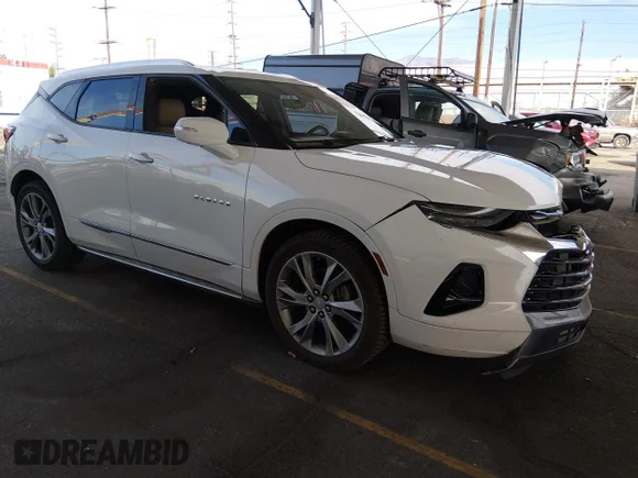 ✅ 2019 Chevrolet Blazer Premier • VIN: 3GNKBFRS3KS700107 • Lot: 44306697. Wystawiony na IAAI z przebiegiem 157 867 mil. Bezpłatny archiwum sprzedaży aukcyjnych z USA i szczegółowy raport historii pojazdu na DreamBid. Zdjęcie 1.