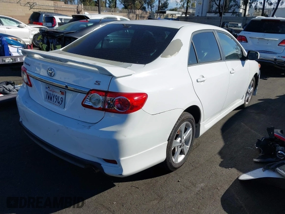 ✅ 2013 Toyota Corolla LE • VIN: 5YFBU4EE8DP180428 • Lot: 44344864. Wystawiony na IAAI z przebiegiem 147 696 mil. Bezpłatny archiwum sprzedaży aukcyjnych z USA i szczegółowy raport historii pojazdu na DreamBid. Zdjęcie 4.