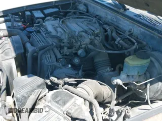 ✅ 1994 Toyota 4Runner • VIN: JT3VN39W4R8061399 • Lot: 42455341. Listed on IAAI with 177,038 mi. Free auction sales archive from the USA and detailed vehicle history report at DreamBid. Image 13.