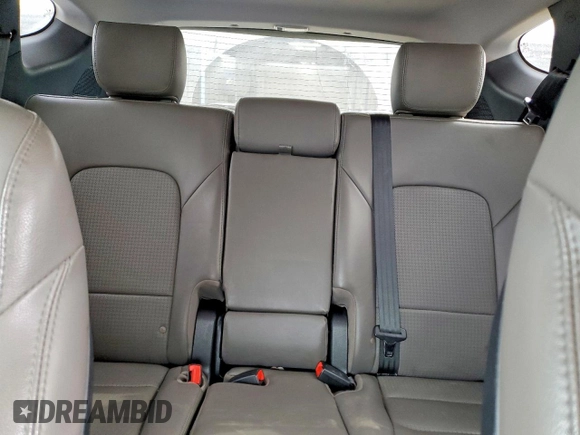 ✅ 2015 Hyundai Santa Fe • VIN: 5XYZWDLA5FG275562 • Lot: 76016715. Wystawiony na Copart z przebiegiem 133 558 mil. Bezpłatny archiwum sprzedaży aukcyjnych z USA i szczegółowy raport historii pojazdu na DreamBid. Zdjęcie 10.