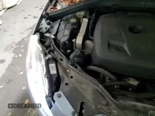 ✅ 2017 Volvo XC60 Inscription • VIN: YV440MRU7H2091439 • Lot: 92261285. Listed on Copart with 63,773 mi. Free auction sales archive from the USA and detailed vehicle history report at DreamBid. Image 16.