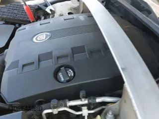 ✅ 2010 Cadillac CTS • VIN: 1G6DA5EG7A0135451 • Lot: 41964313. Wystawiony na IAAI z przebiegiem 136 172 mil. Bezpłatny archiwum sprzedaży aukcyjnych z USA i szczegółowy raport historii pojazdu na DreamBid. Zdjęcie 12.