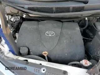 ✅ 2019 Toyota Sienna XLE • VIN: 5TDDZ3DC8KS220399 • Lot: 65670085. Listed on Copart with 71,642 mi. Free auction sales archive from the USA and detailed vehicle history report at DreamBid. Image 15.