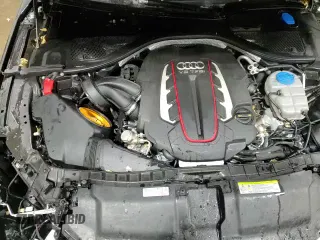 ✅ 2015 Audi S7 • VIN: WAUW2AFC7FN042976 • Лот: 81947784. Опубликован ранее на Copart с пробегом 48 238 миль. Бесплатный доступ к архиву аукционных продаж из США и подробный отчёт об истории автомобиля на DreamBid. Изображение 13.