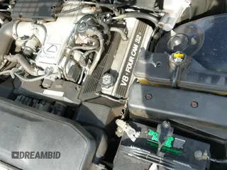 ✅ 1993 Lexus LS • VIN: JT8UF11E0P0172828 • Lot: 42650784. Wystawiony na IAAI z przebiegiem 202 879 mil. Bezpłatny archiwum sprzedaży aukcyjnych z USA i szczegółowy raport historii pojazdu na DreamBid. Zdjęcie 19.