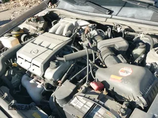 ✅ 1998 Lexus ES 300 • VIN: JT8BF28G8W5048473 • Lot: 40801718. Wystawiony na IAAI z przebiegiem 234 971 mil. Bezpłatny archiwum sprzedaży aukcyjnych z USA i szczegółowy raport historii pojazdu na DreamBid. Zdjęcie 19.