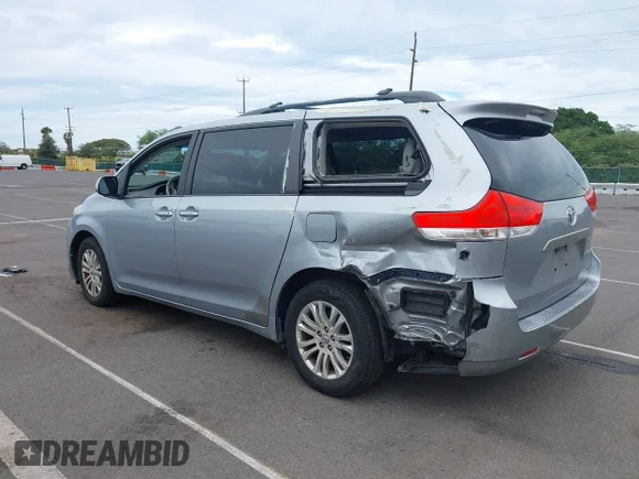 ✅ 2011 Toyota Sienna XLE • VIN: 5TDYK3DC1BS146359 • Lot: 44491340. Wystawiony na IAAI z przebiegiem 149 191 mil. Bezpłatny archiwum sprzedaży aukcyjnych z USA i szczegółowy raport historii pojazdu na DreamBid. Zdjęcie 3.