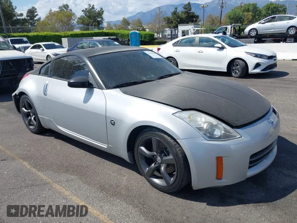 ✅ 2006 Nissan 350Z Touring • VIN: JN1AZ34D66M301725 • Lot: 43072668. Wystawiony na IAAI z przebiegiem 132 384 mil. Bezpłatny archiwum sprzedaży aukcyjnych z USA i szczegółowy raport historii pojazdu na DreamBid. Zdjęcie 1.