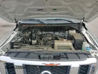 ✅ 2020 Nissan NV 3500 HD SL • VIN: 5BZAF0AA9LN851053 • Lot: 69666625. Wystawiony na Copart z przebiegiem 85 186 mil. Bezpłatny archiwum sprzedaży aukcyjnych z USA i szczegółowy raport historii pojazdu na DreamBid. Zdjęcie 14.