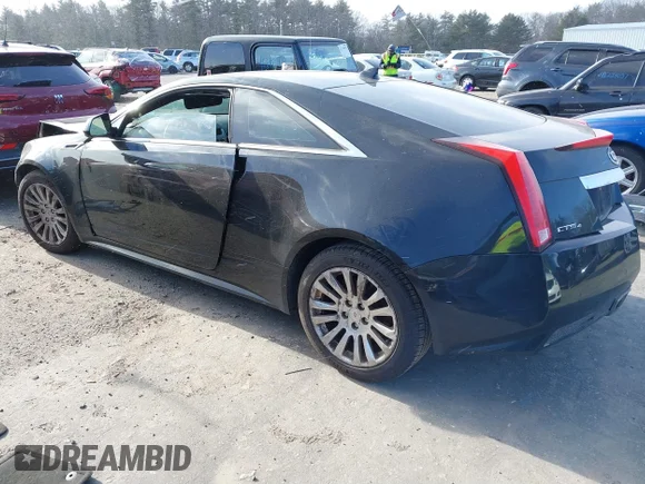 ✅ 2013 Cadillac CTS Performance • VIN: 1G6DL1E30D0100948 • Lot: 41227608. Wystawiony na IAAI z przebiegiem 104 868 mil. Bezpłatny archiwum sprzedaży aukcyjnych z USA i szczegółowy raport historii pojazdu na DreamBid. Zdjęcie 3.