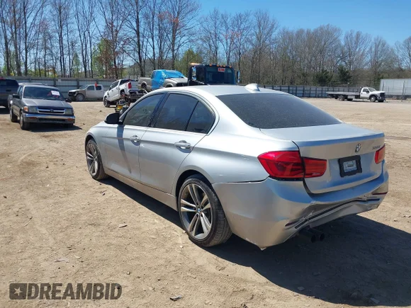 ✅ 2017 BMW 3 Series 330i • VIN: WBA8B9G59HNU49126 • Lot: 44696583. Listed on IAAI with 59,590 mi. Free auction sales archive from the USA and detailed vehicle history report at DreamBid. Image 3.