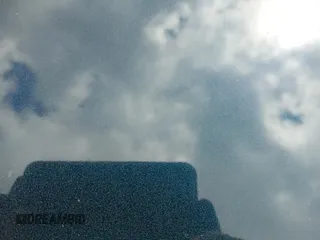 ✅ 2018 Toyota RAV4 XLE • VIN: JTMRFREV3JJ233042 • Lot: 43155436. Listed on IAAI with 96,634 mi. Free auction sales archive from the USA and detailed vehicle history report at DreamBid. Image 19.