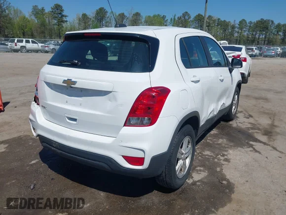 ✅ 2020 Chevrolet Trax LS • VIN: 3GNCJKSB3LL183364 • Lot: 44799961. Wystawiony na IAAI z przebiegiem 119 077 mil. Bezpłatny archiwum sprzedaży aukcyjnych z USA i szczegółowy raport historii pojazdu na DreamBid. Zdjęcie 4.