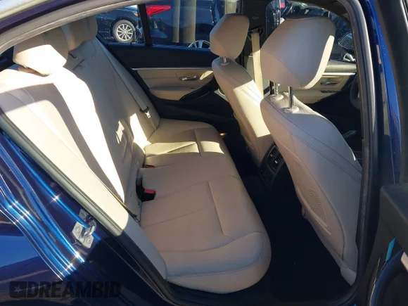 ✅ 2017 BMW 3 Series 330i xDrive • VIN: WBA8D9G58HNT91164 • Lot: 44360357. Listed on IAAI with 124,305 mi. Free auction sales archive from the USA and detailed vehicle history report at DreamBid. Image 8.