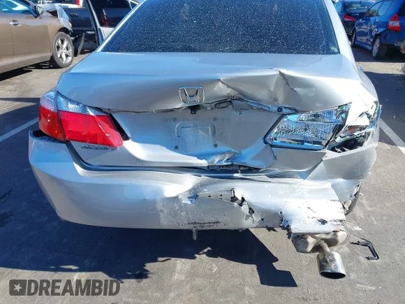 ✅ 2014 Honda Accord LX • VIN: 1HGCR2F36EA211867 • Lot: 43986028. Wystawiony na IAAI z przebiegiem 199 083 mil. Bezpłatny archiwum sprzedaży aukcyjnych z USA i szczegółowy raport historii pojazdu na DreamBid. Zdjęcie 6.