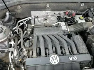 ✅ 2021 Volkswagen Atlas SE • VIN: 1V2RR2CA0MC523096 • Lot: 83924125. Listed on Copart with 100,115 mi. Free auction sales archive from the USA and detailed vehicle history report at DreamBid. Image 15.