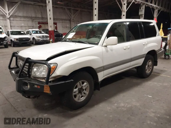 ✅ 2006 Toyota Land Cruiser • VIN: JTEHT05J562097054 • Lot: 41539648. Wystawiony na IAAI z przebiegiem 286 946 mil. Bezpłatny archiwum sprzedaży aukcyjnych z USA i szczegółowy raport historii pojazdu na DreamBid. Zdjęcie 2.