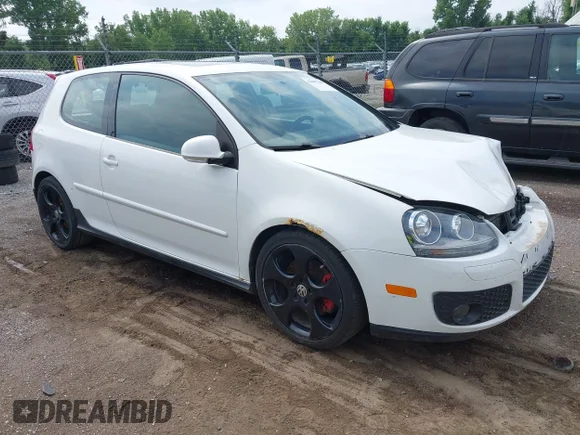 ✅ 2009 Volkswagen Golf GTI • VIN: WVWFD71K99W045679 • Лот: 42647384. Опубліковано раніше на IAAI з пробігом 173 221 миль. Безкоштовний доступ до архіву аукціонних продажів зі США та докладний звіт про історію автомобіля на DreamBid. Зображення 1.