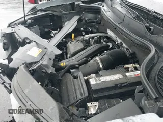 ✅ 2024 Volkswagen Taos SEL • VIN: 3VV4X7B24RM131268 • Lot: 42267873. Wystawiony na IAAI z przebiegiem 34 979 mil. Bezpłatny archiwum sprzedaży aukcyjnych z USA i szczegółowy raport historii pojazdu na DreamBid. Zdjęcie 19.