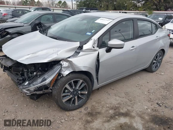 ✅ 2025 Nissan Versa SV • VIN: 3N1CN8EV1SL863304 • Lot: 44117727. Wystawiony na IAAI z przebiegiem 12 325 mil. Bezpłatny archiwum sprzedaży aukcyjnych z USA i szczegółowy raport historii pojazdu na DreamBid. Zdjęcie 2.