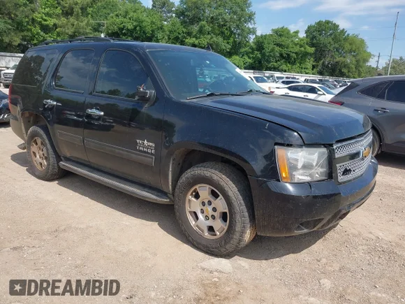 ✅ 2012 Chevrolet Tahoe LS • VIN: 1GNSCAE01CR304007 • Lot: 45081699. Wystawiony na IAAI z przebiegiem 195 781 mil. Bezpłatny archiwum sprzedaży aukcyjnych z USA i szczegółowy raport historii pojazdu na DreamBid. Zdjęcie 1.