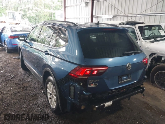 ✅ 2018 Volkswagen Tiguan SEL • VIN: 3VV2B7AX7JM140330 • Lot: 45209876. Wystawiony na IAAI z przebiegiem 109 131 mil. Bezpłatny archiwum sprzedaży aukcyjnych z USA i szczegółowy raport historii pojazdu na DreamBid. Zdjęcie 3.