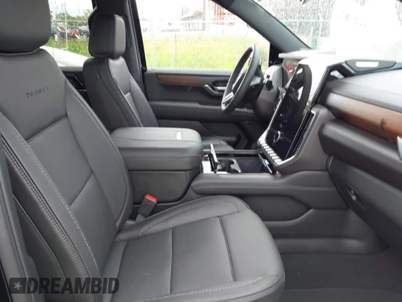 ✅ 2026 GMC Yukon Denali • VIN: 1GKS2DKLXTR329519 • Лот: 45393027. Опубліковано раніше на IAAI з пробігом 2 320 миль. Безкоштовний доступ до архіву аукціонних продажів зі США та докладний звіт про історію автомобіля на DreamBid. Зображення 5.