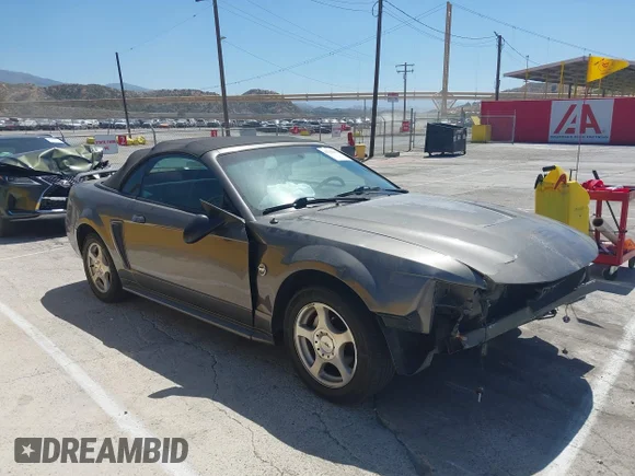 ✅ 2004 Ford Mustang Deluxe • VIN: 1FAFP446X4F169107 • Лот: 45342472. Опубликован ранее на IAAI с пробегом 144 231 миль. Бесплатный доступ к архиву аукционных продаж из США и подробный отчёт об истории автомобиля на DreamBid. Изображение 1.